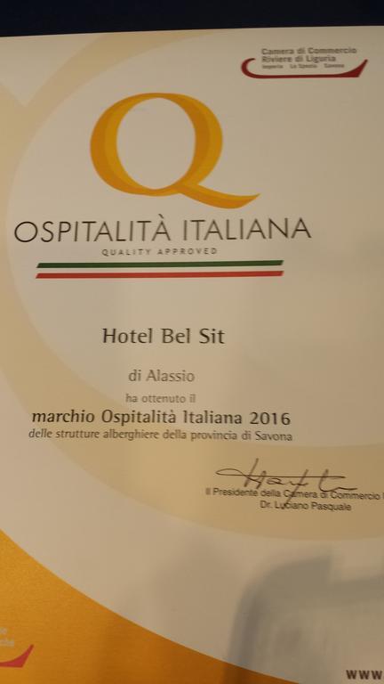 Hotel Bel Sit Алассио Экстерьер фото